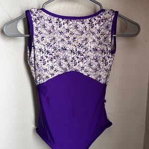 Yumiko High Neck
